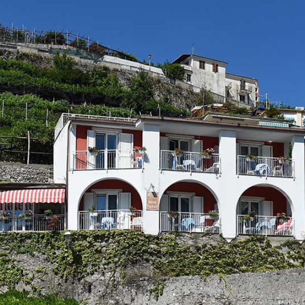 Maison Raphael, Minori