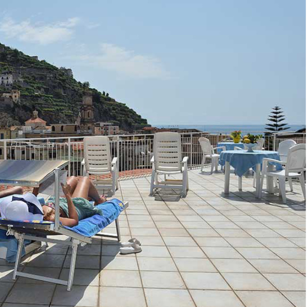 Maison Raphael, Minori