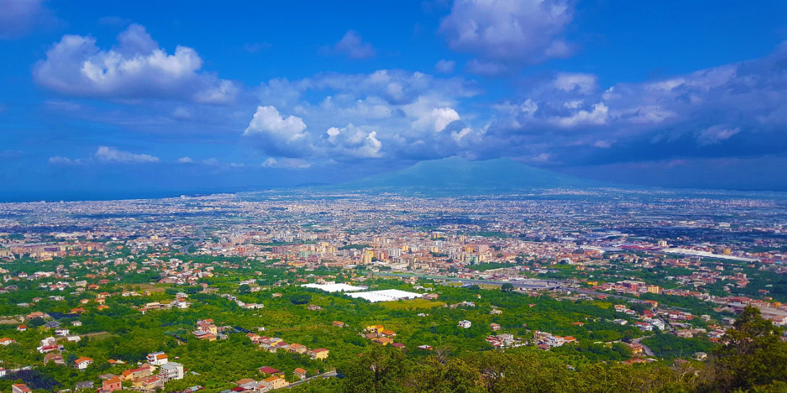 Vu du Vésuve depuis le Col de Chiunzi